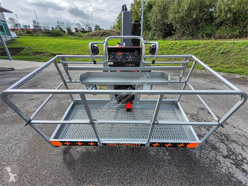 Piattaforma aerea Manitou Plus