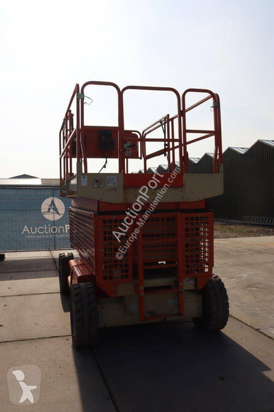 Piattaforma aerea JLG