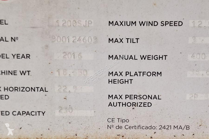 منصة تلسكوبية JLG Diesel, 38.7m Working Height,...