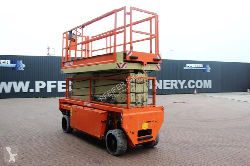 منصة تلسكوبية Hollandlift Lift Combistar...