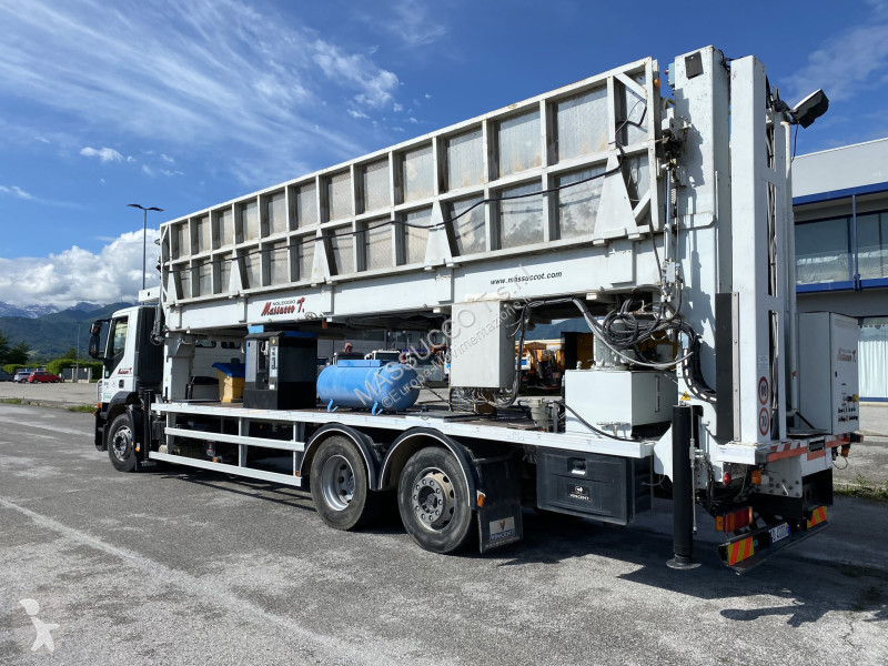 منصة تلسكوبية Iveco STRALIS 310