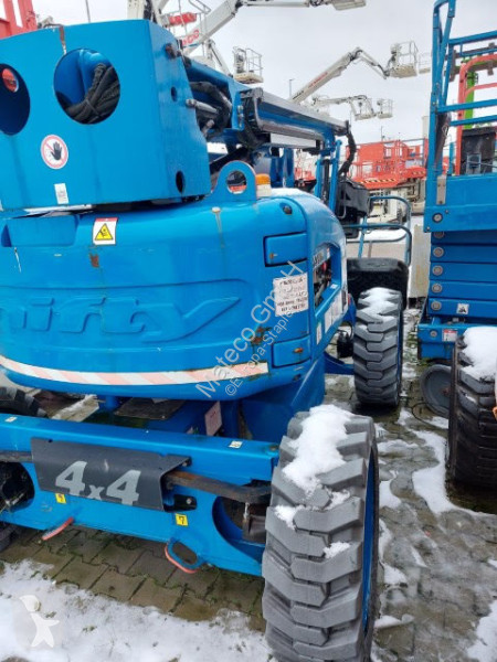 منصة تلسكوبية Niftylift HR17 HYBRID 4X4