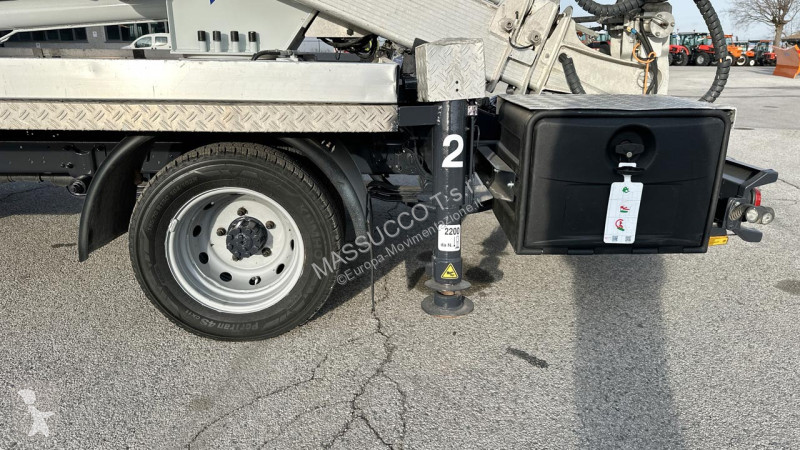 Lift Nissan 35.11 MX 225