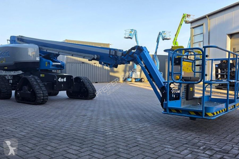 منصة تلسكوبية Genie XC Trax Diesel, 4x4 Drive...