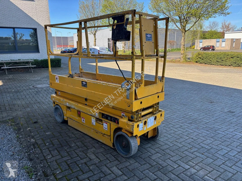 منصة تلسكوبية Haulotte Electric scissorlift,...