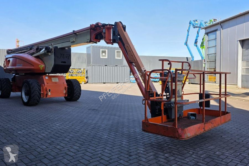 منصة تلسكوبية JLG Diesel, 4x4x4 Drive, 40.1m...