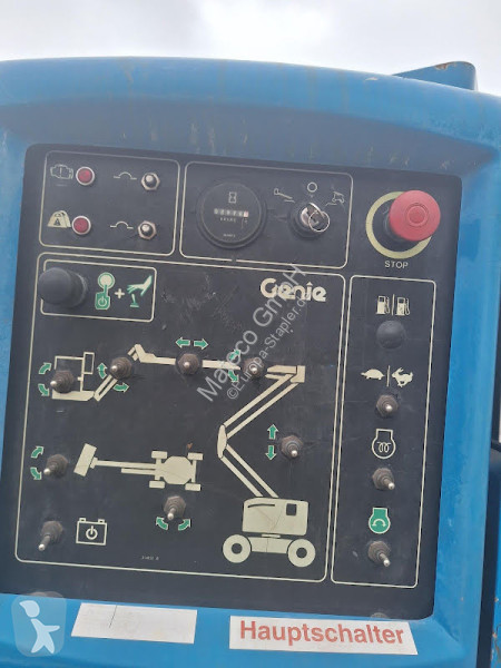 منصة تلسكوبية Genie Z45/25J