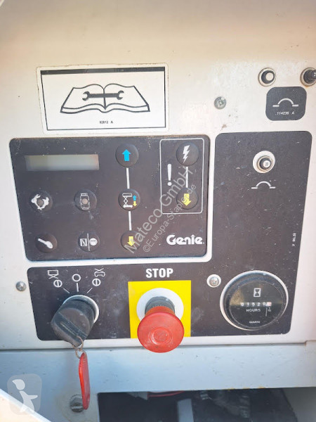 منصة تلسكوبية Genie GS3390