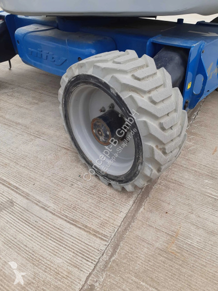 Plataforma elevadora Niftylift HR 28 Hybrid 4x4