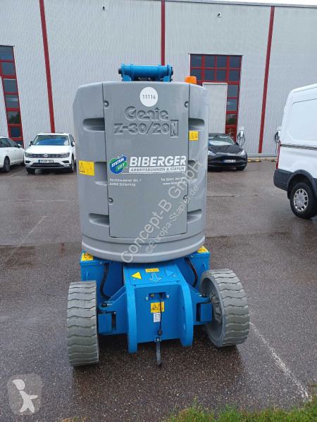 منصة تلسكوبية Genie Z30/20N RJ