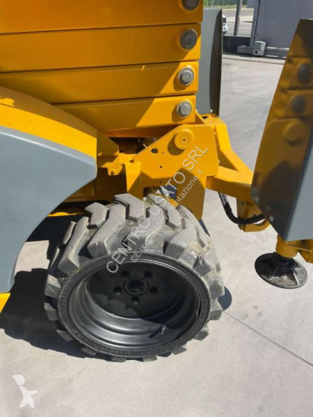 منصة تلسكوبية Haulotte 12DX