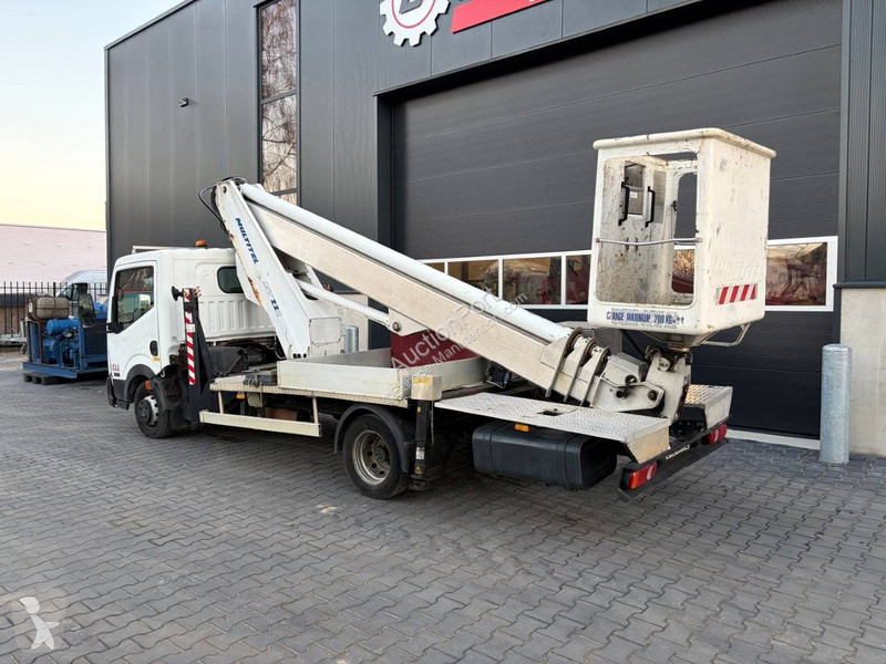 Nacela Nissan 35.11