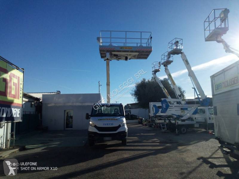 Piattaforma aerea Comet SOLAR 11