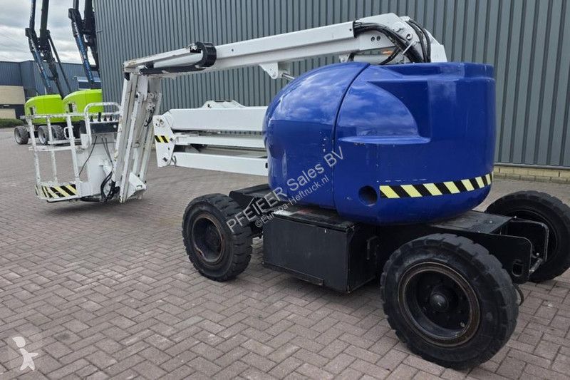 منصة تلسكوبية Grove AMZ51E Electric, 4x2 Drive,...