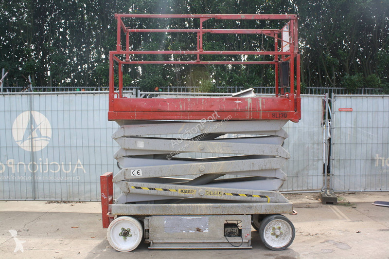 منصة تلسكوبية Skyjack SJ3226