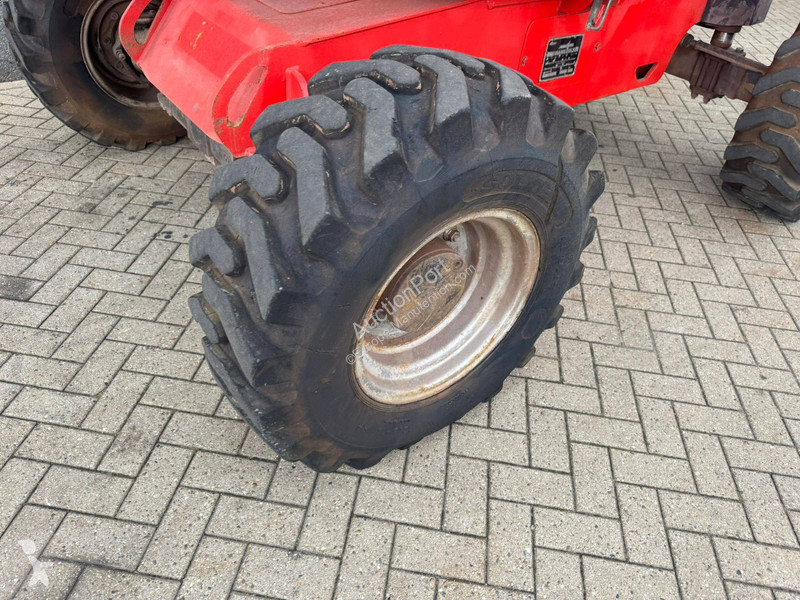 Manitou 4x4x4 aerial platform