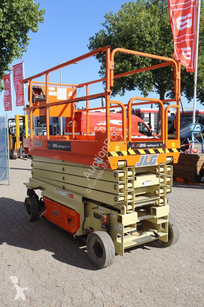 Plataforma elevadora JLG