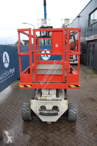 Plataforma elevadora Hollandlift MONOSTAR Y-64EL14