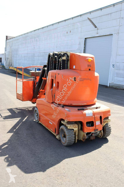 Автовишка JLG