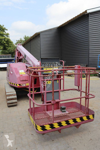 Plataforma elevadora Isuzu NUL090-2