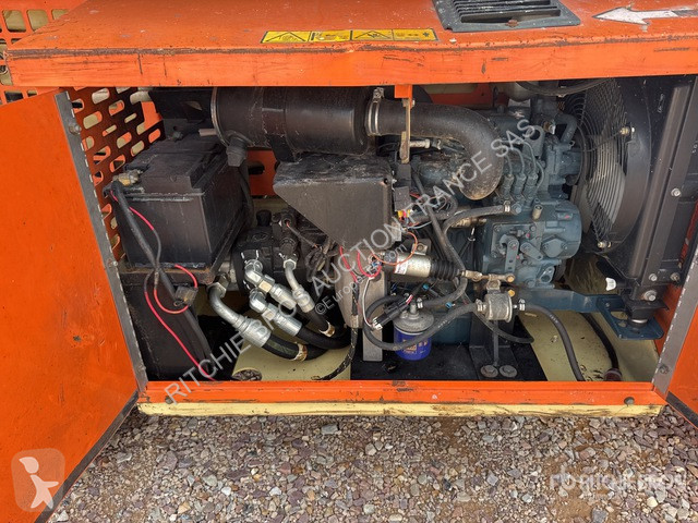 Автовишка JLG