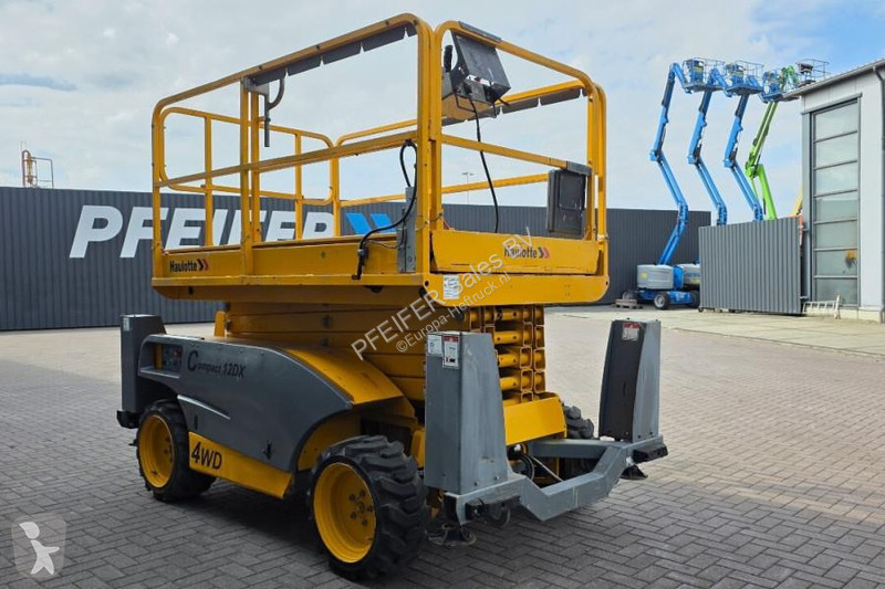 升降机 Haulotte Compact 12DX Diesel, 4x4 Drive,...