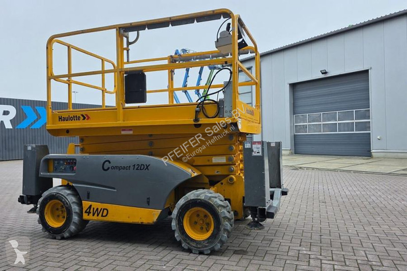 升降机 Haulotte Compact 12DX Diesel, 4x4 Drive,...