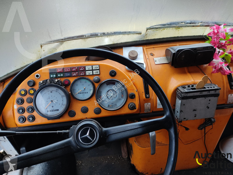 Автовышка Mercedes Lako 911
