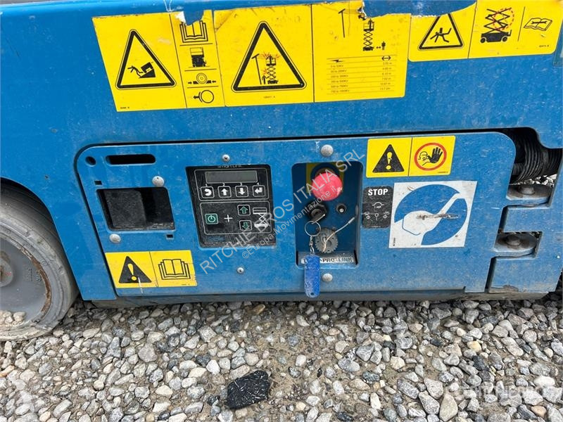 Emelőkosár Genie GS-1330 Electric Scissor Lift
