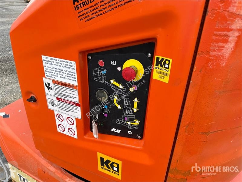 升降机 JLG 12E Vertical Mast Lift