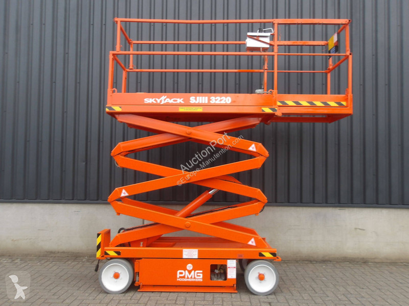 升降机 Skyjack SJ3220