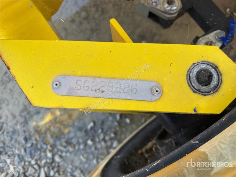 升降机 Airo A12E Electric Articulating Boom Lift