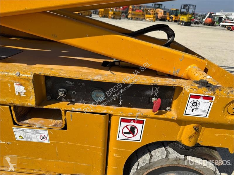 Emelőkosár Haulotte 8W Electric Scissor Lift