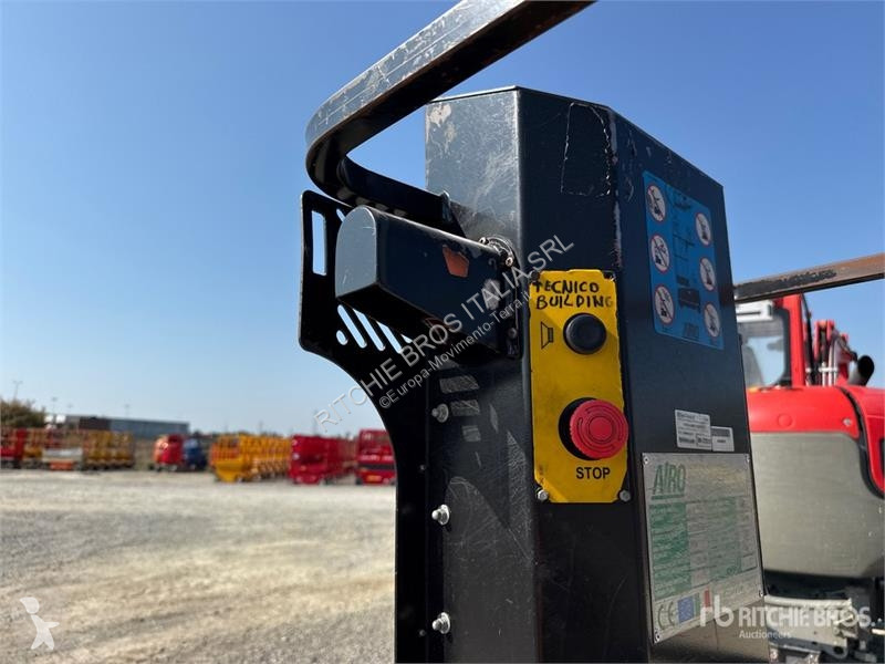 升降机 Airo V5 E Vertical Mast Lift
