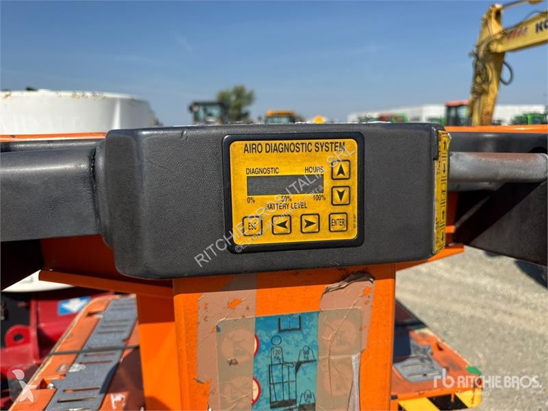 升降机 Airo V6 E Vertical Mast Lift