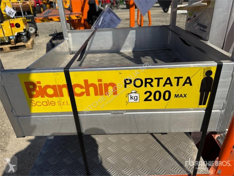 升降机  Bianchin Minlift Vertical Mast Lift