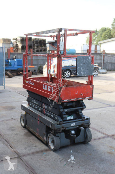 升降机 Skyjack SJ III 3219