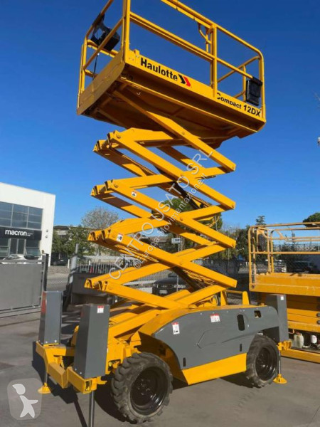 Plataforma elevadora Haulotte COMPACT 12DX