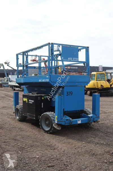 Plataforma elevadora Genie G69 BE