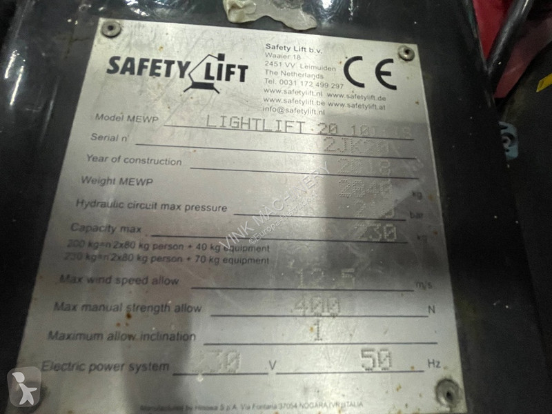 منصة تلسكوبية Hinowa Lightlift 20.10 IIIS
