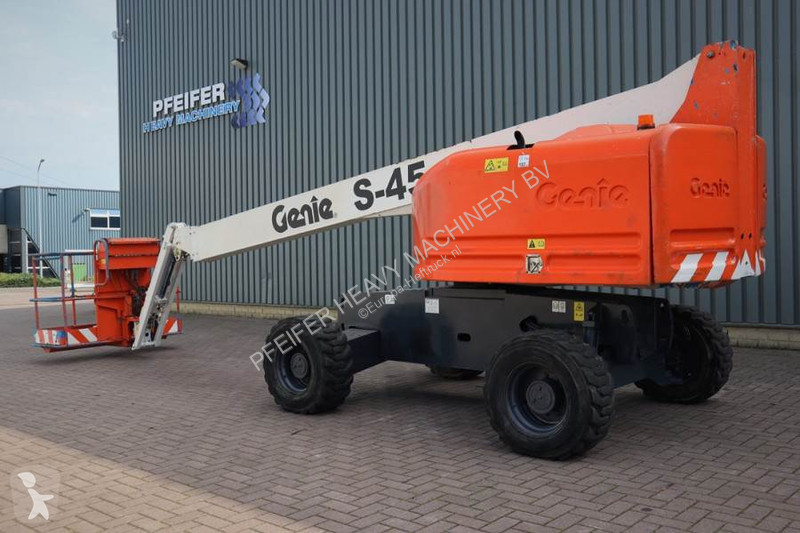 Hoogwerker Genie Valid inspection, Diesel, 4x4...