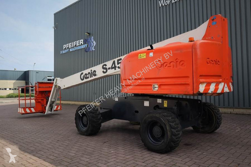 Hoogwerker Genie Valid inspection, Diesel, 4x4...