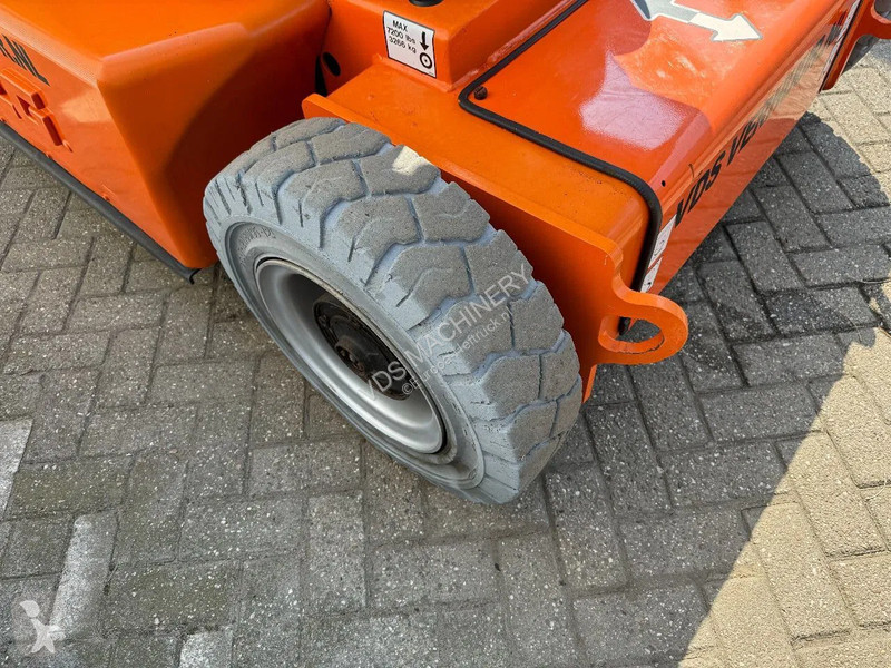 Piattaforma aerea JLG Hoogwerker Knikarmhoogwerker