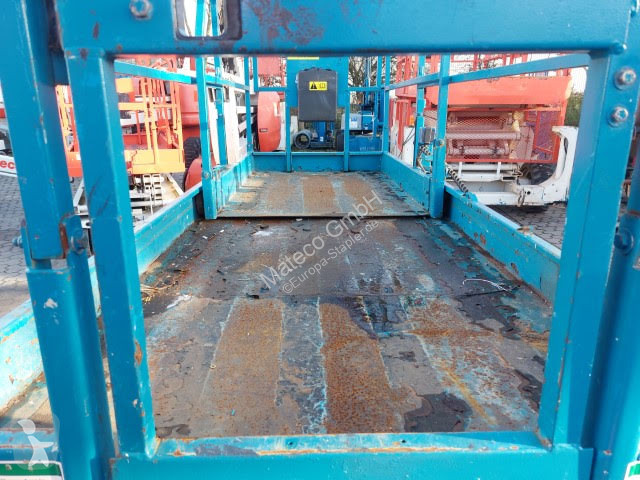 منصة تلسكوبية Genie GS-2646