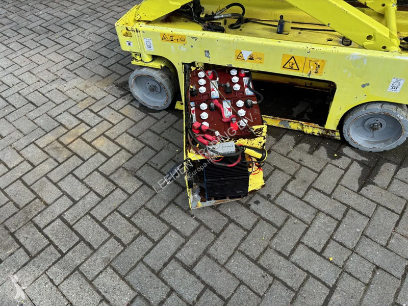Nacelle Genie Electric scissorlift 2008 Year