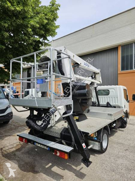 Piattaforma aerea Oil & Steel 21.12