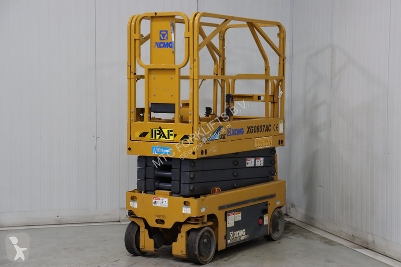 منصة تلسكوبية XCMG XG0807AC
