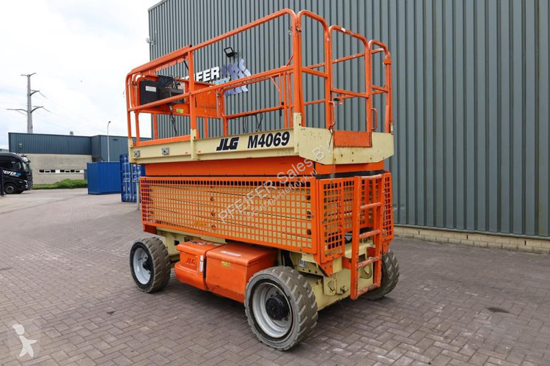 Vysokozdvižná plošina JLG M4069 Hybrid, 14.2m...