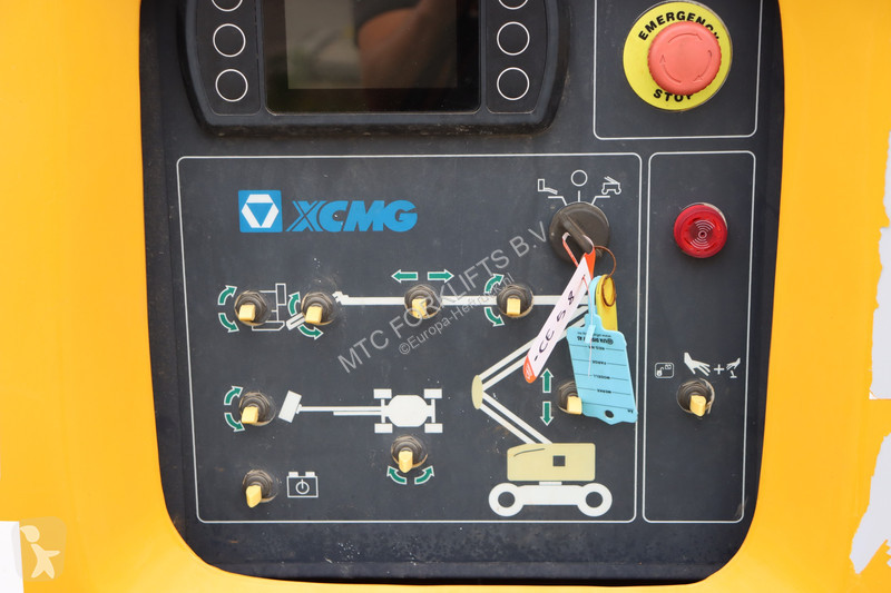 منصة تلسكوبية XCMG E