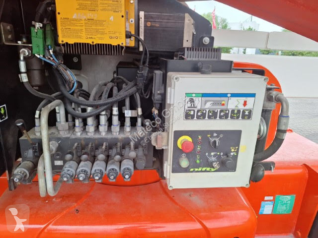Nacelle Niftylift HR28 HYBRID 4X4
